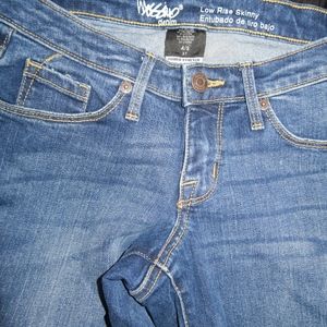 Mossimo low rise skinny jeans